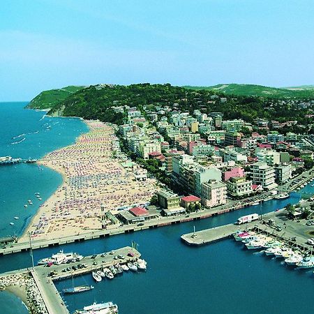 Hotel Plaza Gabicce Mare Eksteriør billede
