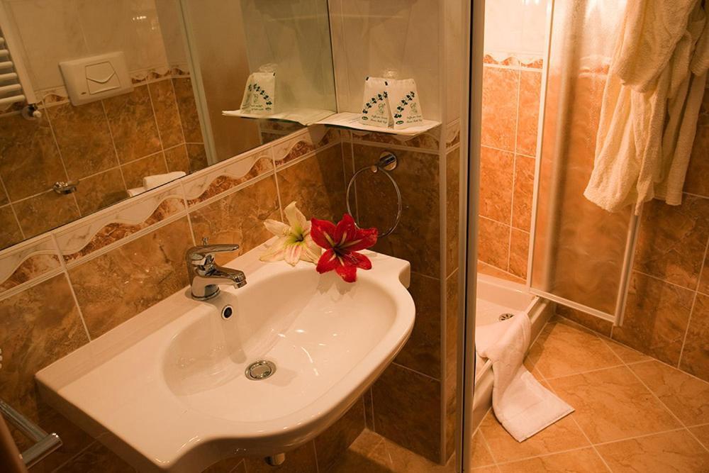 Hotel Plaza Gabicce Mare Eksteriør billede