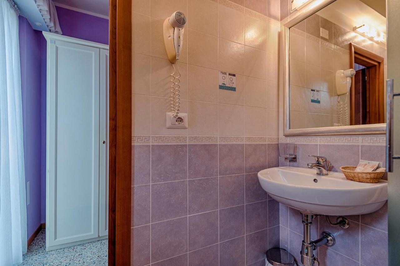 Hotel Plaza Gabicce Mare Eksteriør billede